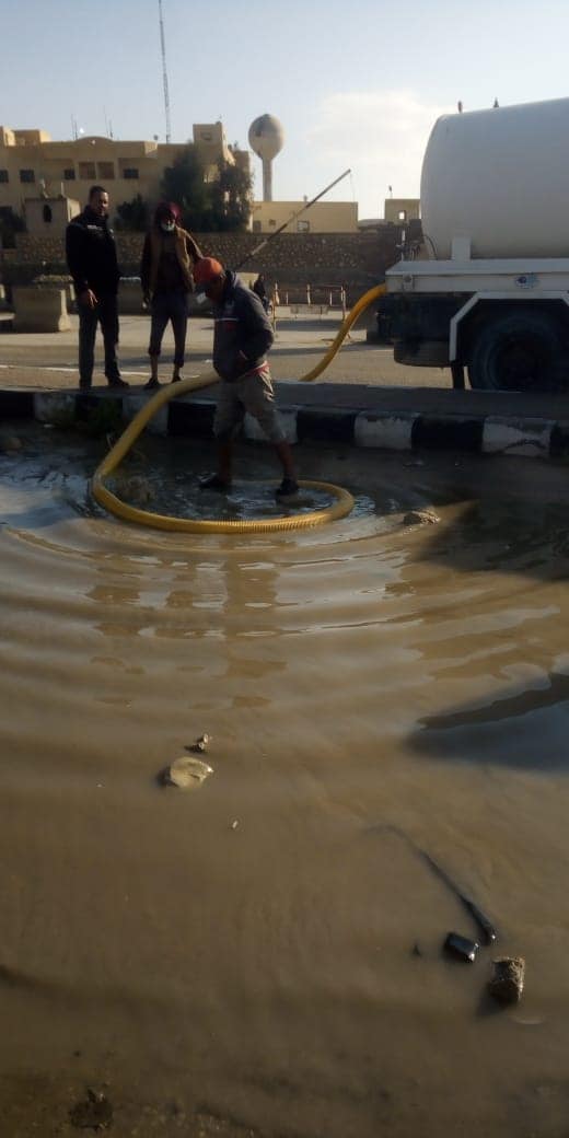 سحب مياه الامطار من شوارع مدينة الحسنة