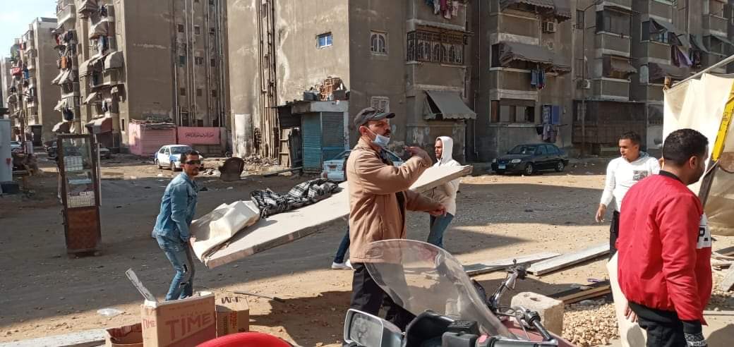 إزالة إشغالات الباعة الجائلين بشارع عبد الرحمن شكرى ببورسعيد (3)