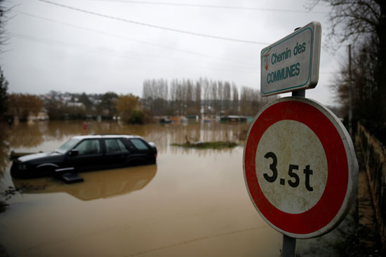 فيضانات فرنسا (15)