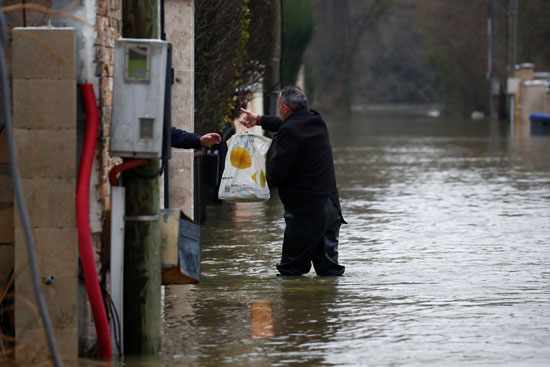 فيضانات فرنسا (11)