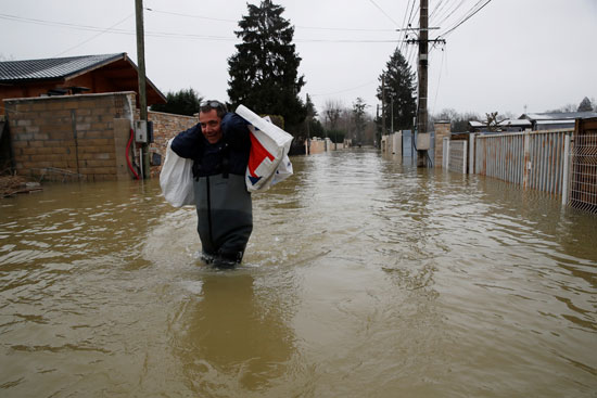فيضانات فرنسا (5)