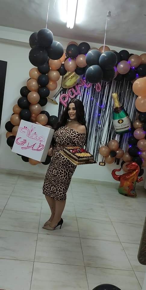 بهيرة منتصر تحتفل بطلاقها بهيرة منتصر تحتفل بطلاقها