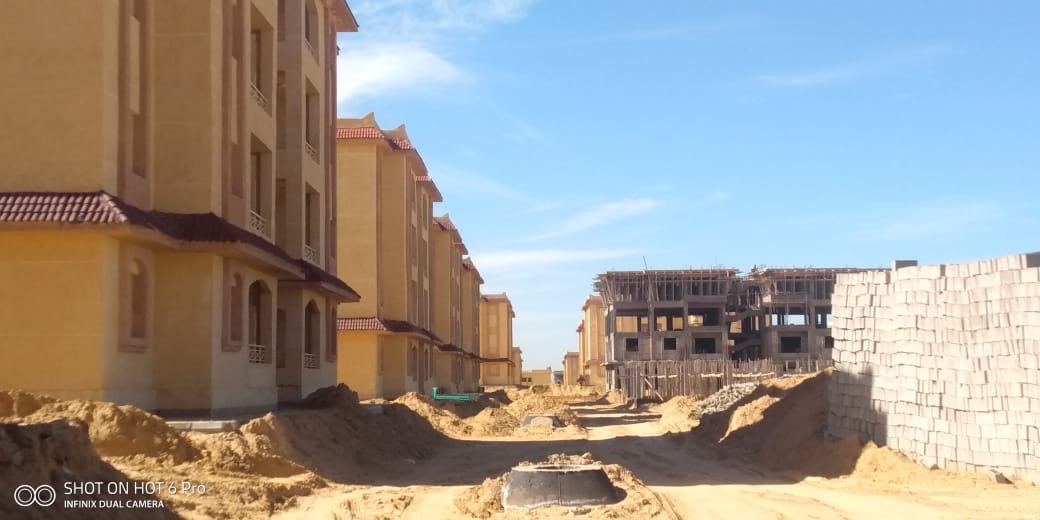 العمل على قدم وساق لإنهاء الوحدات السكنية لأهالي سيناء (1)
