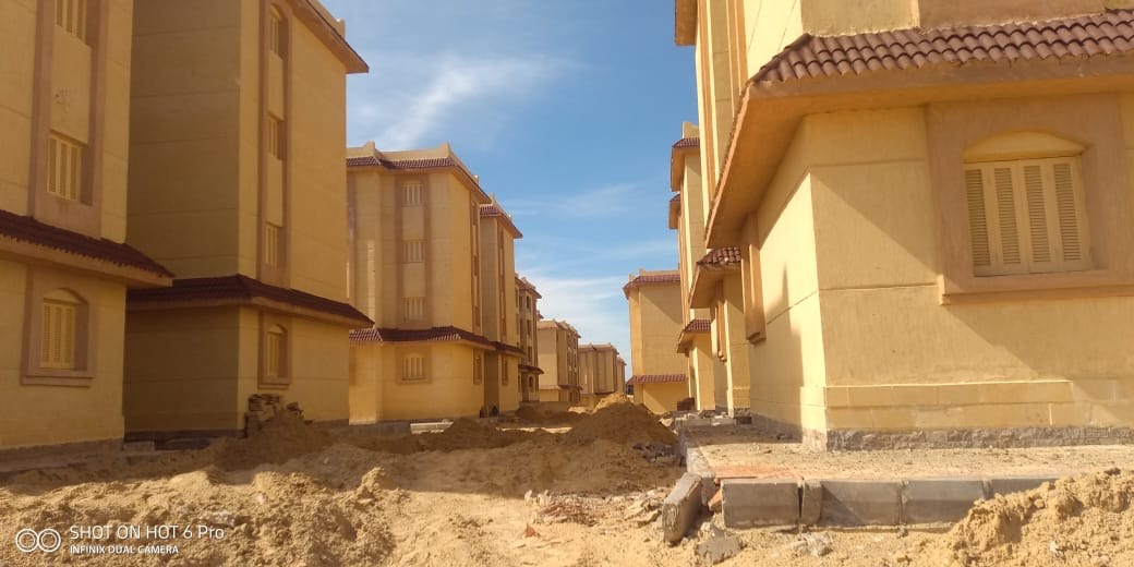 العمل على قدم وساق لإنهاء الوحدات السكنية لأهالي سيناء (2)