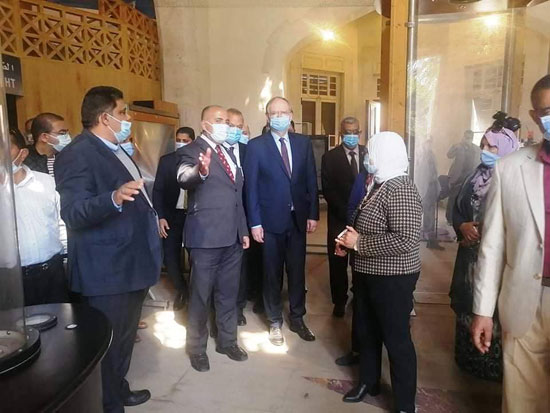 سفير الاتحاد الأوروبى لدى مصر يزور متاحف الرى بالقناطر الخيرية (5)