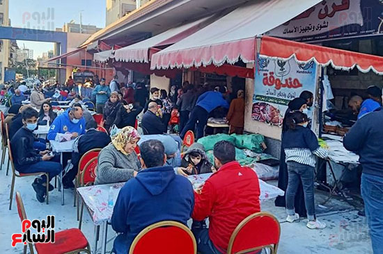 اماكن-تناول-الطعام-بسوق-الاسماك اماكن-تناول-الطعام-بسوق-الاسماك