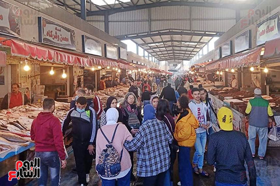 المواطنون-بسوق-اسماك-بورسعيد المواطنون-بسوق-اسماك-بورسعيد