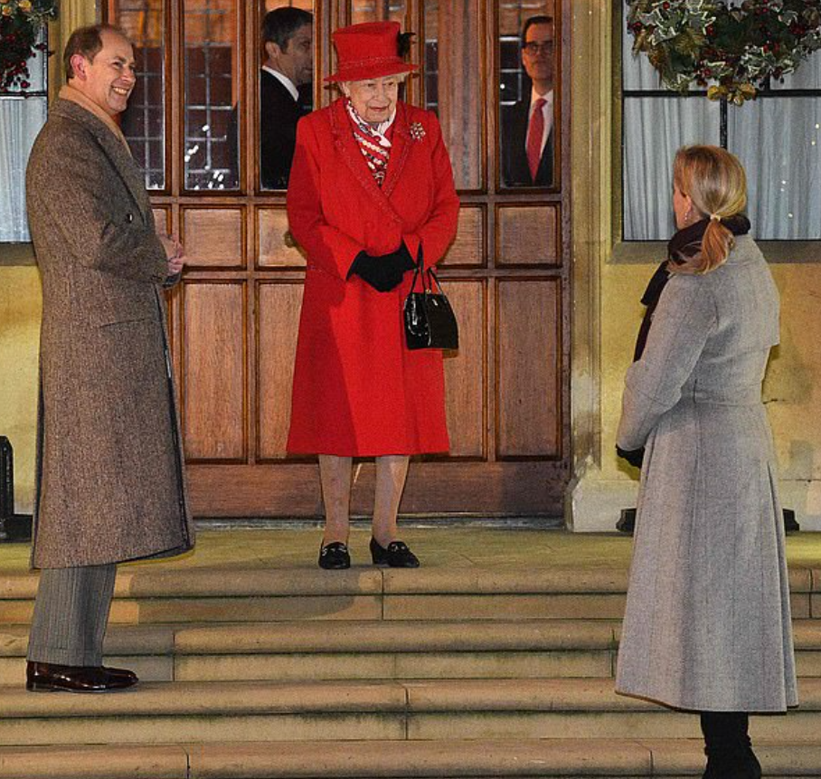 الملكة اليزابيث وصوفى كونتيسة ويسيكس والأمير أدوارد إيرل ويسيكس