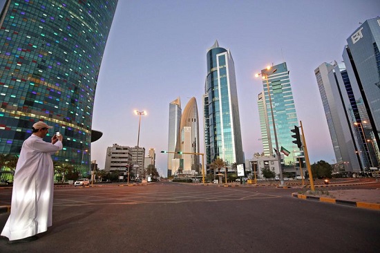 شارع مهجور في الكويت