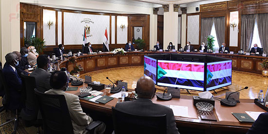 رئيس الوزراء بمؤتمر صحفى مع نظيره السودانى (7)
