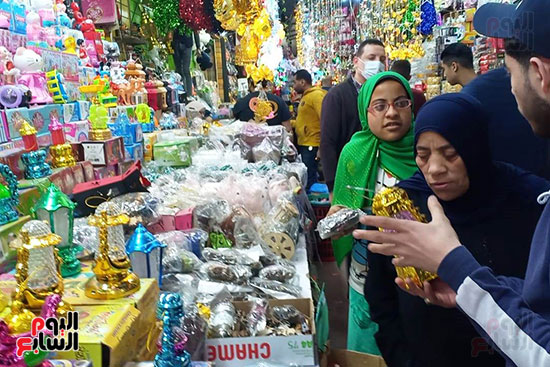 أسواق الإسكندرية تتزين لاستقبال شهر رمضان (5)