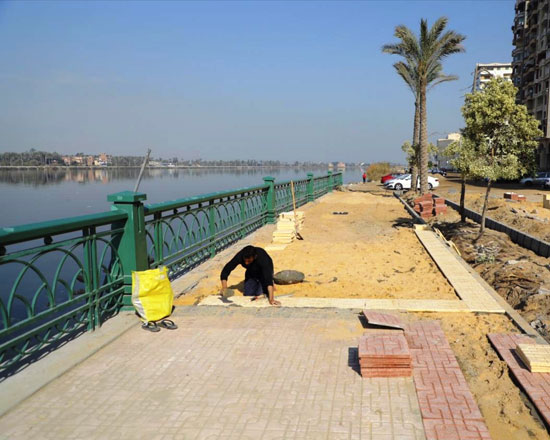تطوير طريق كورنيش النيل فى دمياط (5)