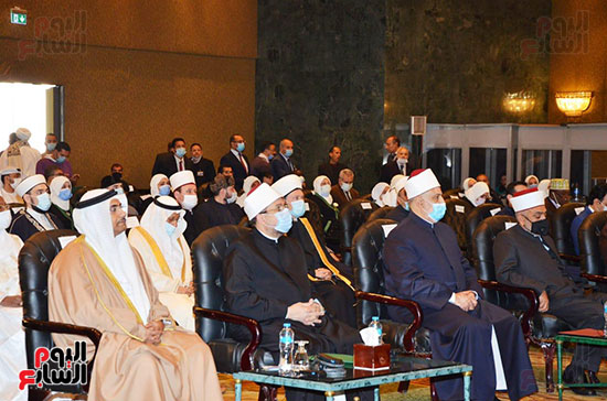 انطلاق مؤتمر حوار الأديان والثقافات فى القاهرة (7)
