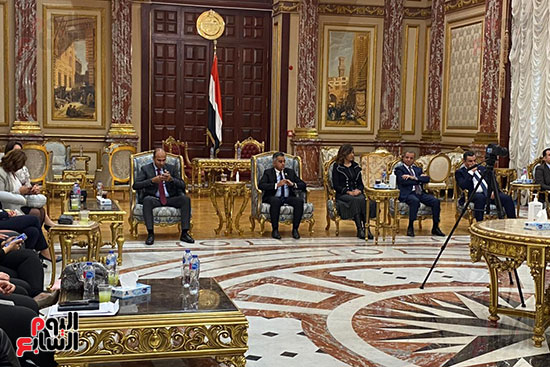 جولة لشباب الدارسين المصريين بالخارج داخل البرلمان ضمن تعاون تنسيقية الأحزاب مع الهجرة (6)