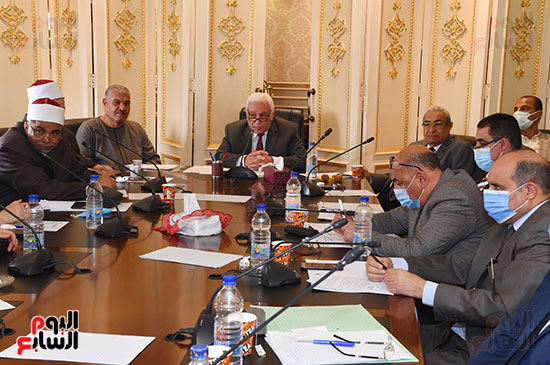 اجتماع اللجنة الشئون الدينية بمجلس النواب   (4)
