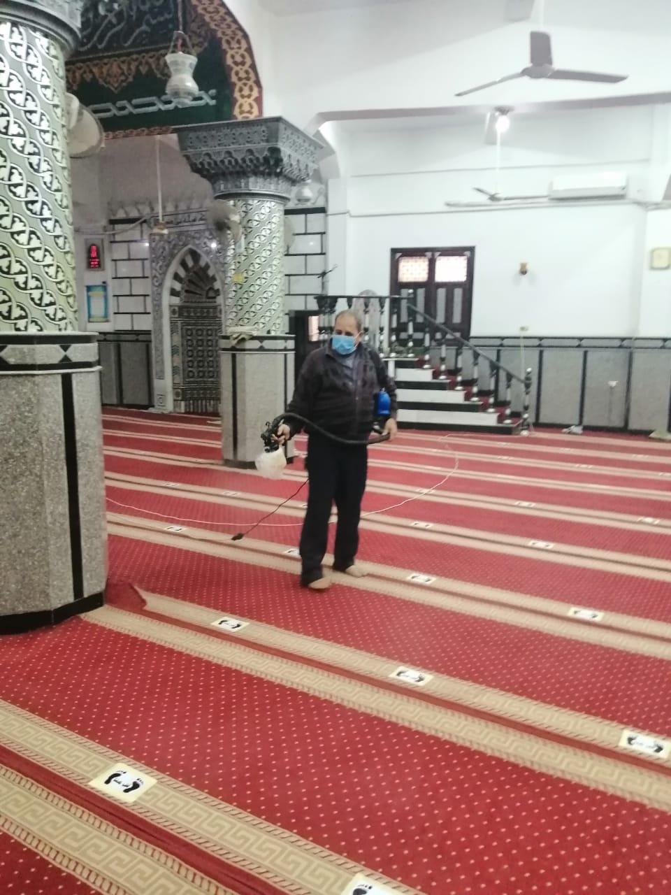 الأوقاف تواصل حملات تعقيم المساجد