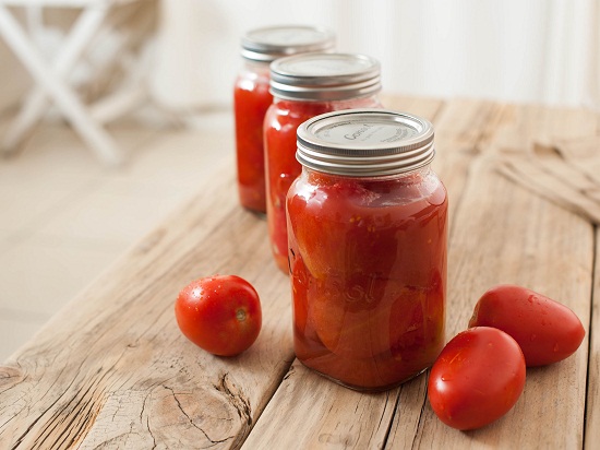 وصفات للبشرة من الطماطم