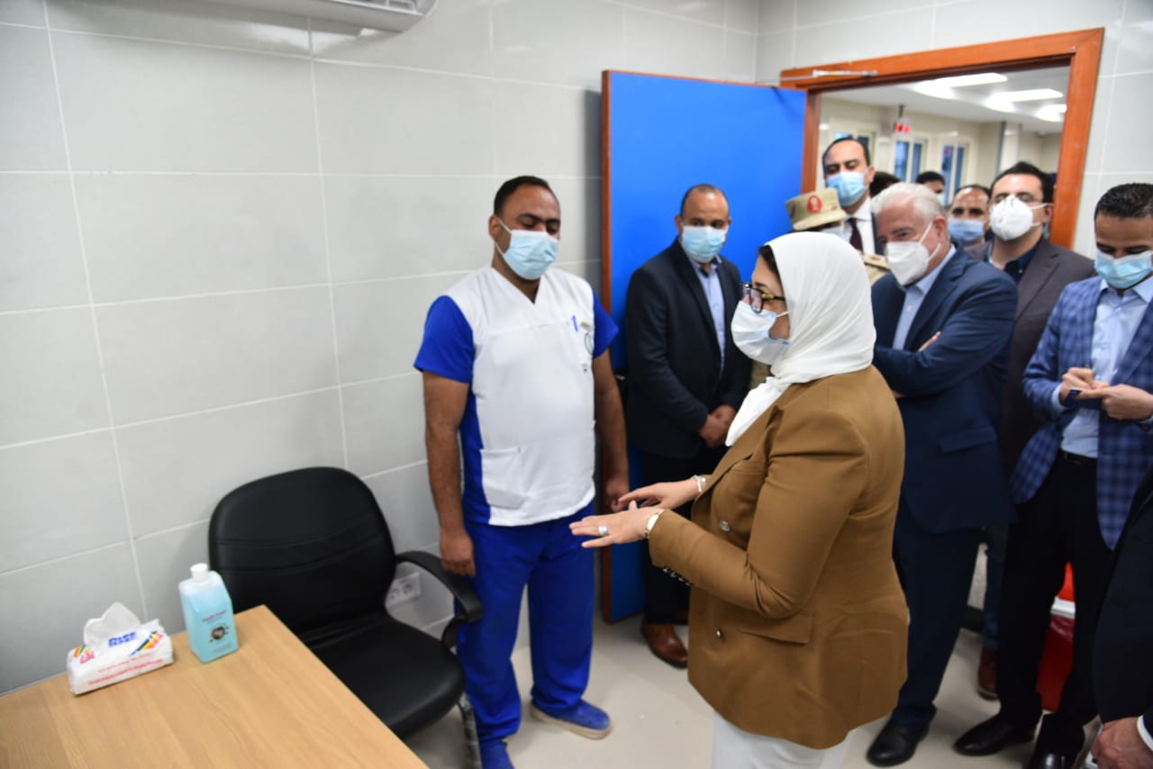 وزيرة الصحة تفتتح وحدة طب أسرة المراخ بمدينة طابا