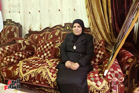 اليوم السابع يحتفل بعيد الأم مع أسرة الشهيد الرائد عبد السلام حمادة (1)