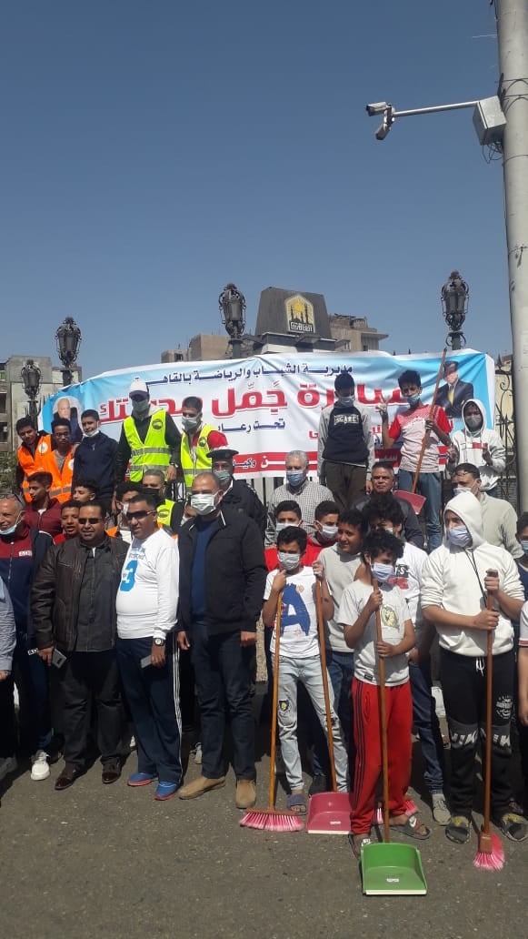 شباب مشاركين فى المبادرة