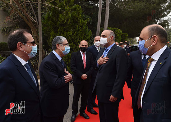 استقبال رئيس الوزراء في الأردن (4)
