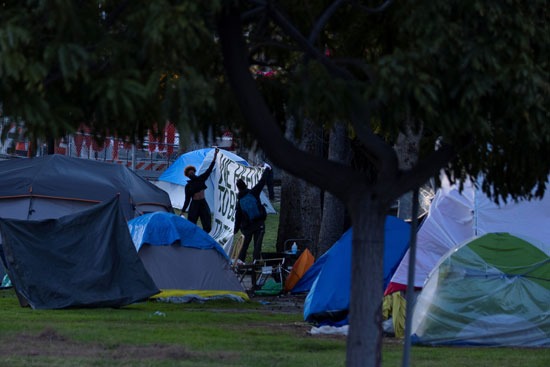 أكبر مخيمات المشردين في لوس أنجلوس