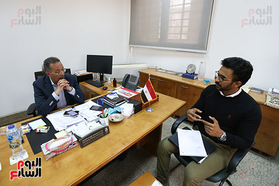 الدكتور أحمد غنيم والزميل الصحفي محمد أسعد (1)