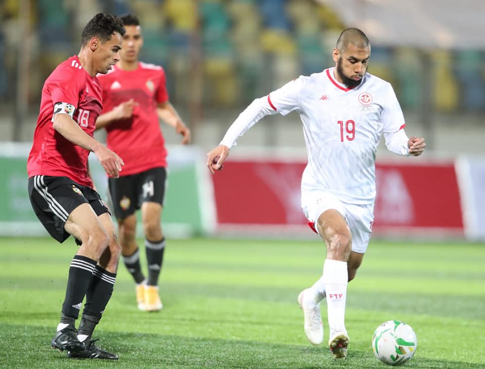 ندية بين اللاعبين في مباراة ليبيا ضد تونس