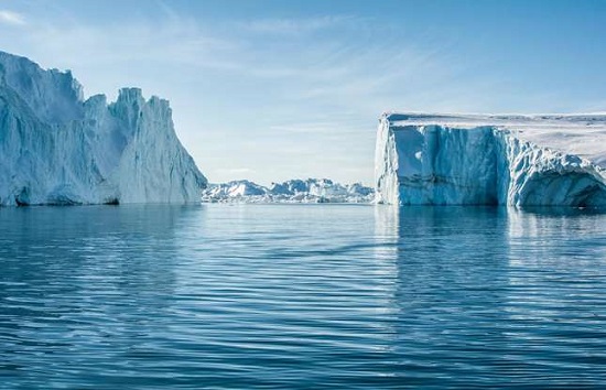بلدة إيلوليسات المعروفة باسم عاصمة جرينلاند الجليدية