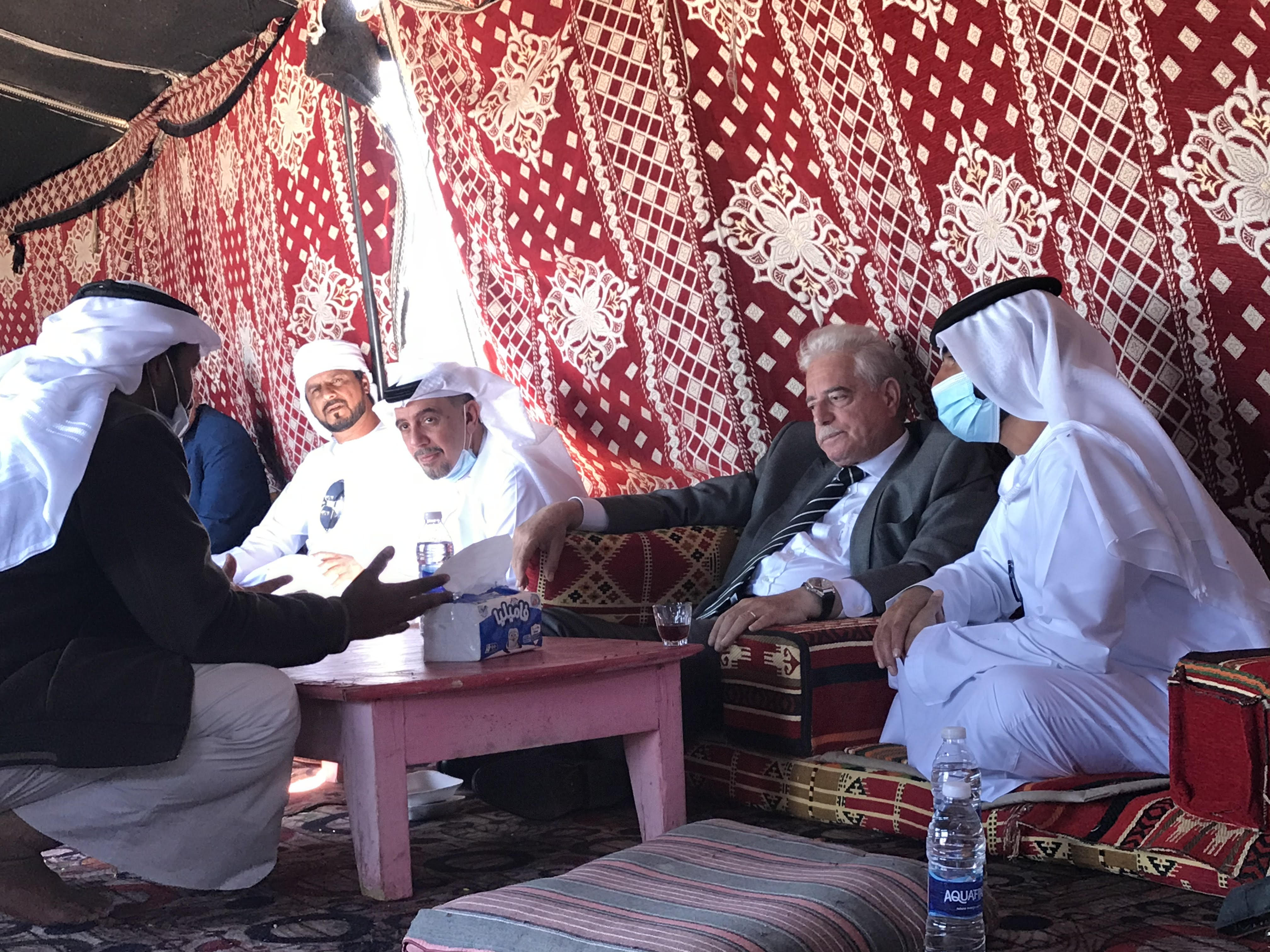 الوفد الاماراتى ومحافظ جنوب سيناء الوفد الاماراتى ومحافظ جنوب سيناء