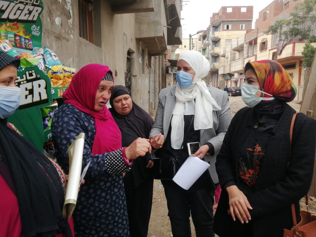 جانب من توعية الاهالي بخطورة الختان في قرى كفر الشيخ جانب من توعية الاهالي بخطورة الختان في قرى كفر الشيخ