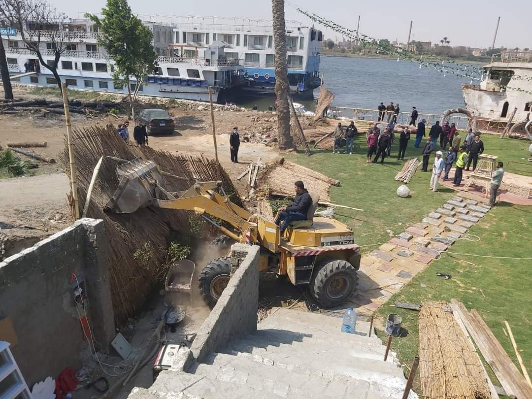 حملة لوزارة الرى لازالة التعديات على نهر النيل