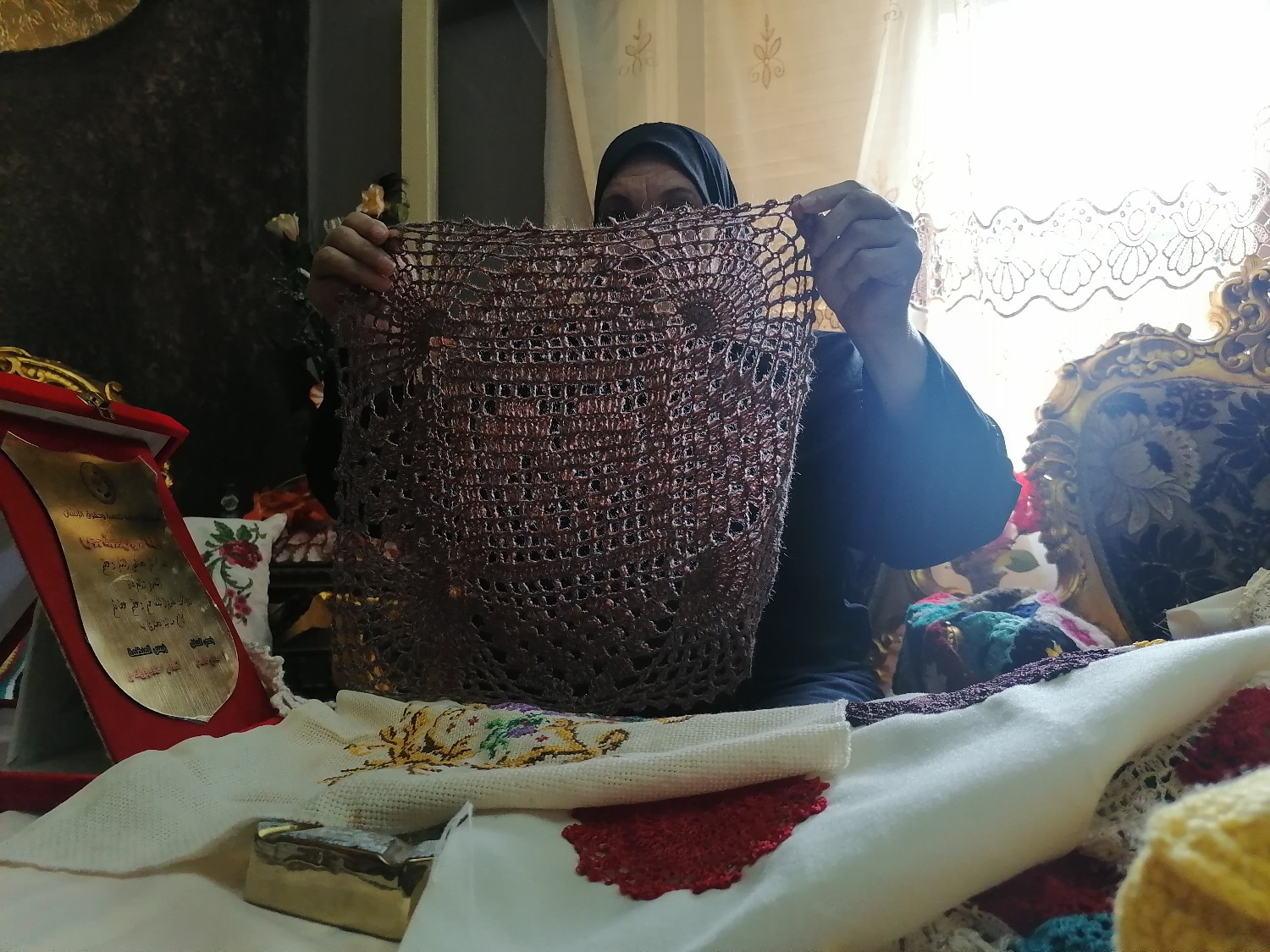 مفرش من المشغولات يدوية_copy_1500x1125 مفرش من المشغولات يدوية_copy_1500x1125