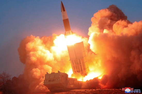 إطلاق صاروخ كوري شمالي