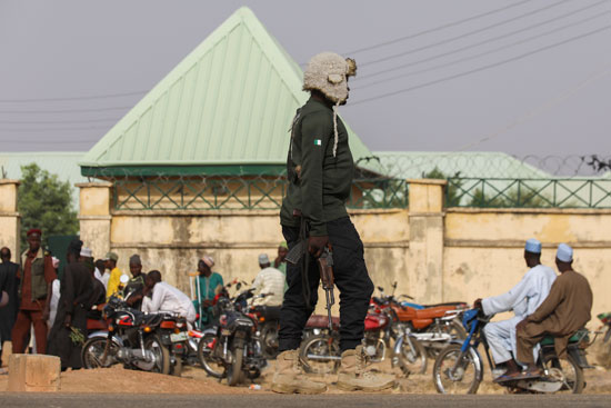 اندلاع أعمال عنف بعد عودة طالبات نيجيريات إلى عائلاتهن من الخطف (5)