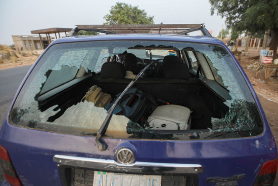 اندلاع أعمال عنف بعد عودة طالبات نيجيريات إلى عائلاتهن من الخطف (1)