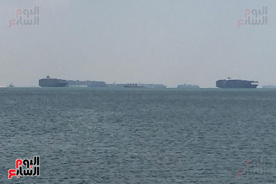 عبور-السفن-العالمية-لمجري-قناة-السويس