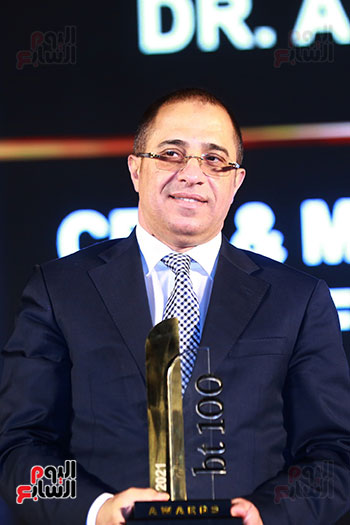 د.أحمد شلبى الرئيس التنفيذي والعضو المنتدب لشركة تطوير مصر خلال احتفالية bt100 (4)
