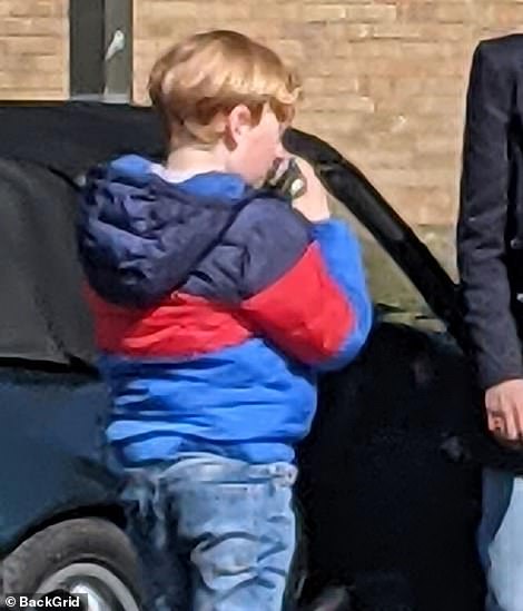 الطفل الذى يلعب دور هارى