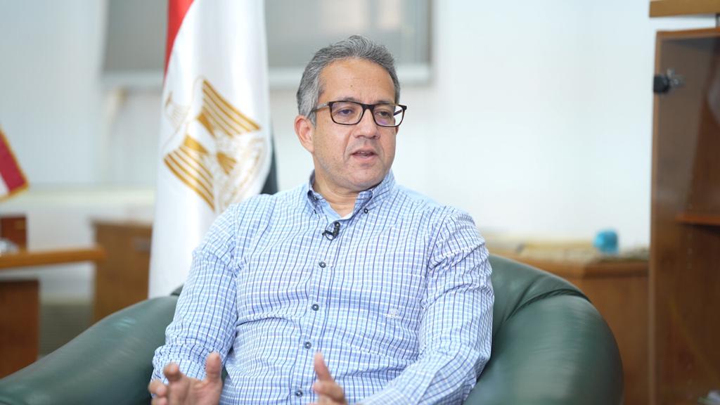 الدكتور خالد العناني وزير السياحة والآثار  (3)