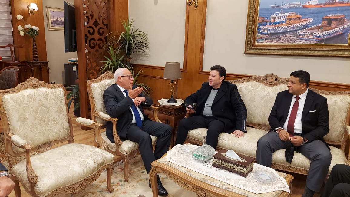 محافظ بورسعيد يستقبل هاني شاكر أمير الغناء العربى