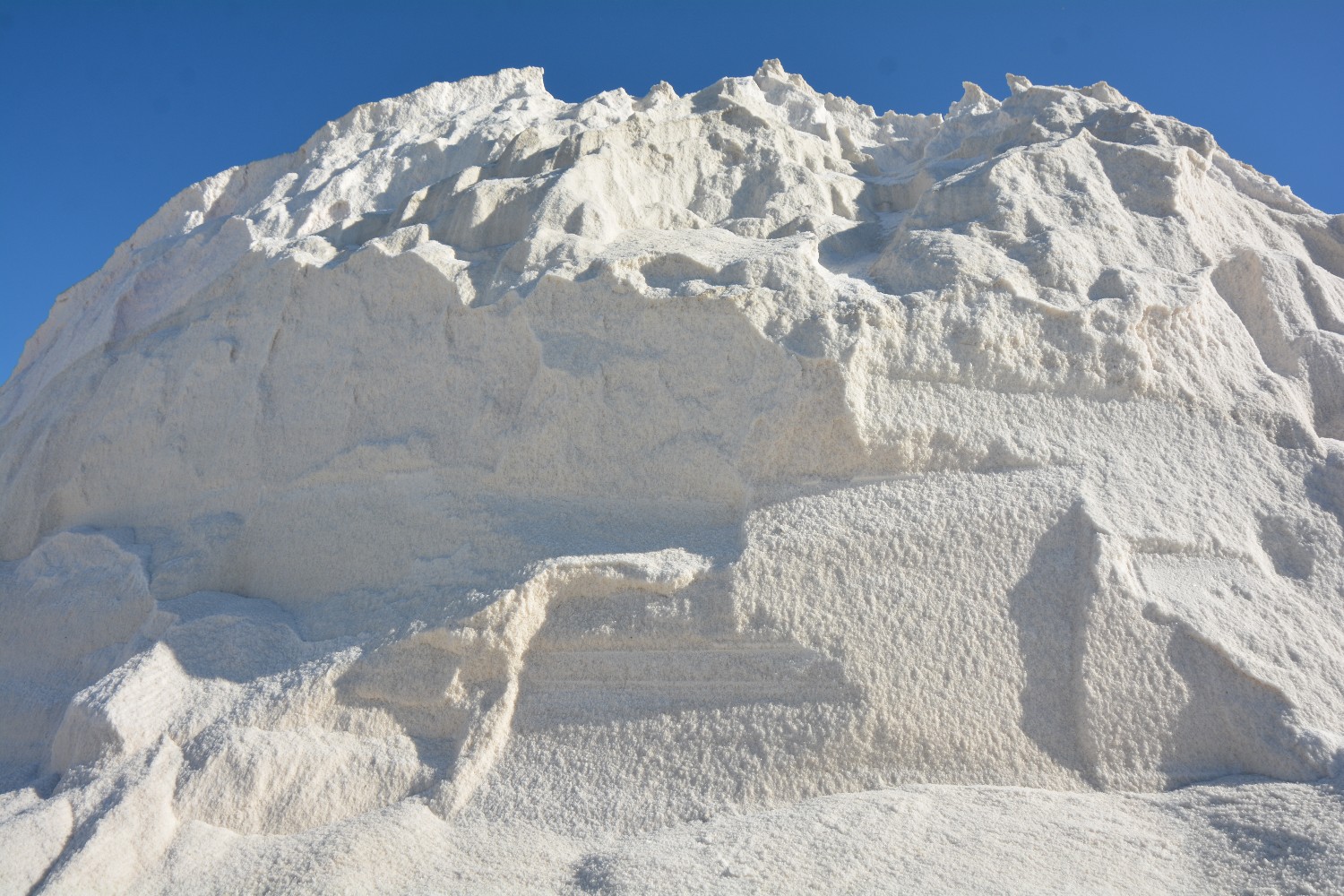 جبال الملح في بورسعيد