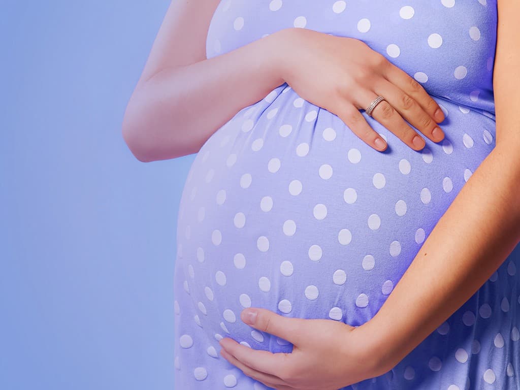 العناية بالأظافر خلال الحمل