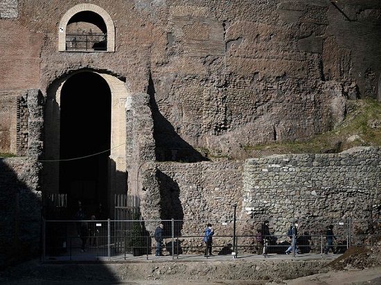 أعيد افتتاح ضريح ضخم لمؤسس الإمبراطورية الرومانية