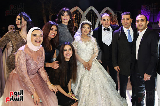 لقاء سويدان والزملاء بقسم الفن فى حفل زفاف عمرو صحصاح وآية كمال