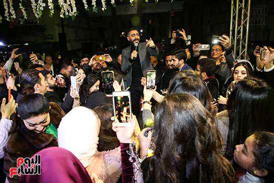 تامر حسنى يشعل حفل زفاف عمرو صحصاح وآية كمال