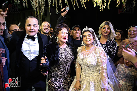 لبلبة ومحمد فؤاد وبوسى شلبى فى حفل زفاف عمرو صحصاح وآية كمال