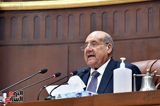 عبد الوهاب عبد الرازق رئيس المجلس