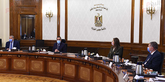 رئيس الوزراء يلتقى رئيس لجنة الشئون الاقتصادية بالبرلمان ‏ (5)