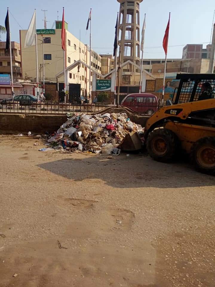 اعمال النظافة  بالمدينة
